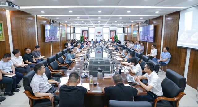 集團(tuán)召開5月份效益分析會(圖1) 集團(tuán)召開5月份效益分析會(圖1)