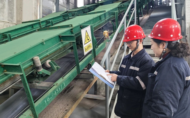 宜化礦業“磷礦光電選礦技術”榮獲第九屆湖北省職工優秀技術創新成果二等獎(圖1) 宜化礦業“磷礦光電選礦技術”榮獲第九屆湖北省職工優秀技術創新成果二等獎(圖1)